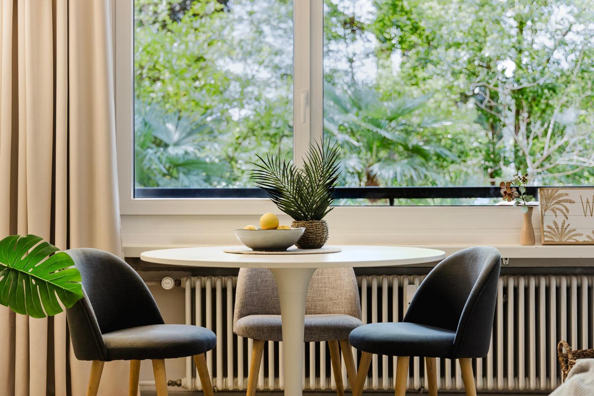 Luganersee, Pool, Strand, Parkplatz, Suite 204 Bissone Eksteriør bilde